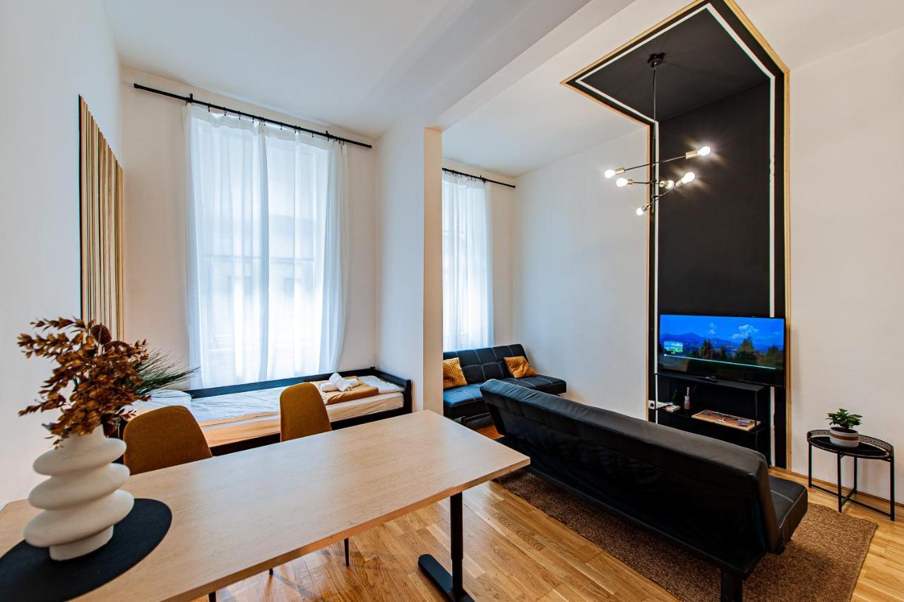 My Apartment-vienna Familyroom Apartament *